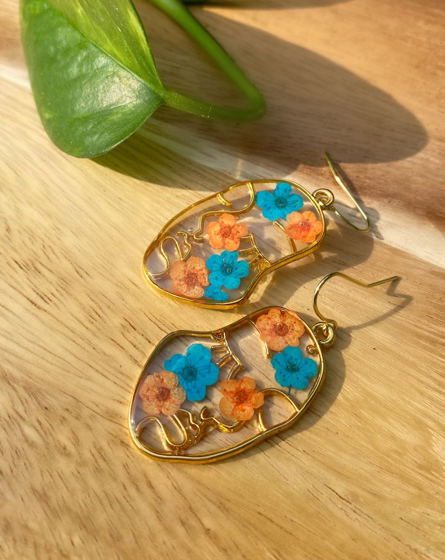 UF Gator Earrings. University of Florida. Orange and Blue. Made with real pressed flowers. Hypoallergenic Earrings. 14K gold.
