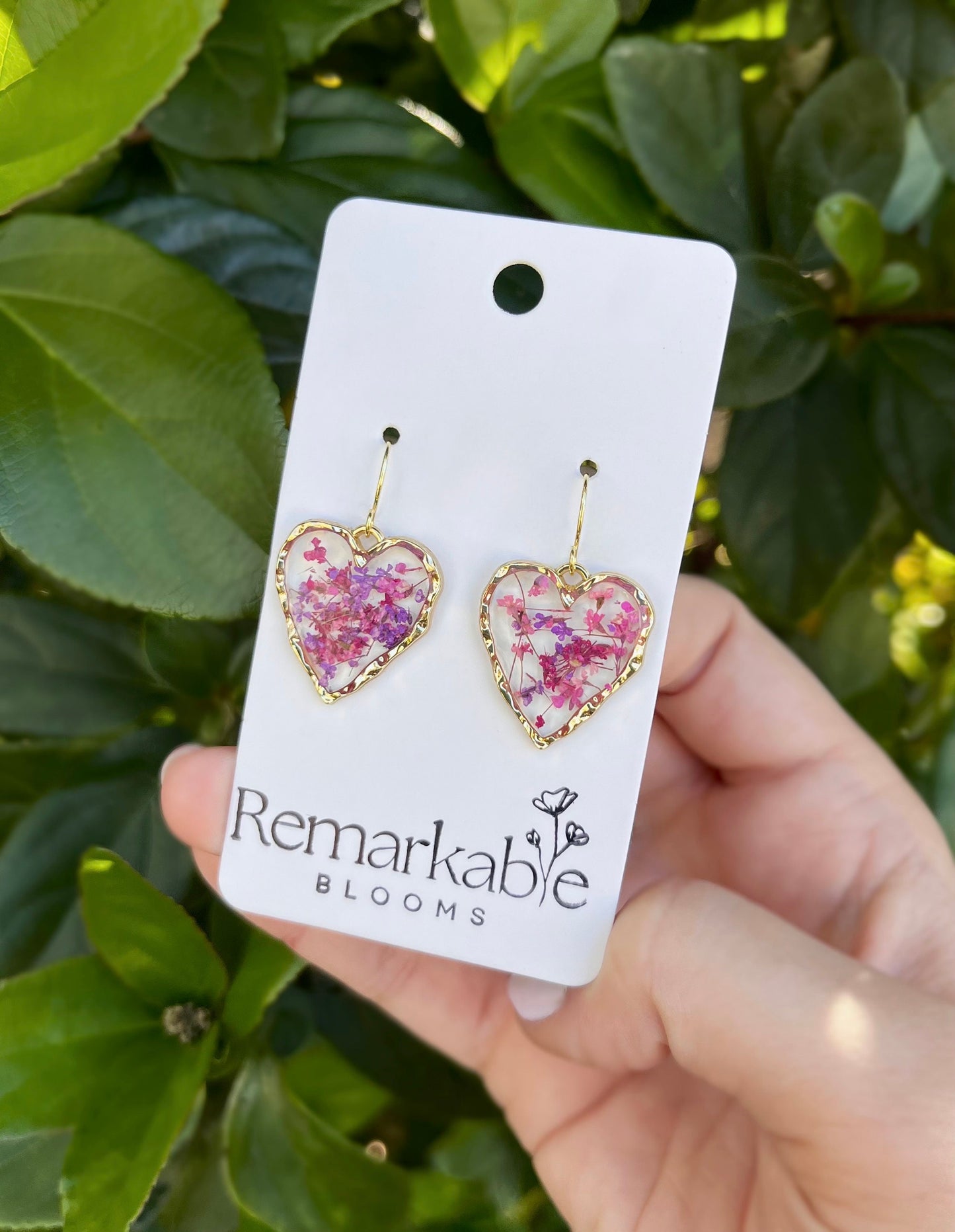 Heart shaped Earrings. Handmade with real pink pressed flowers. Hypoallergenic Earrings. Heart shaped earrings. 14K gold plated.