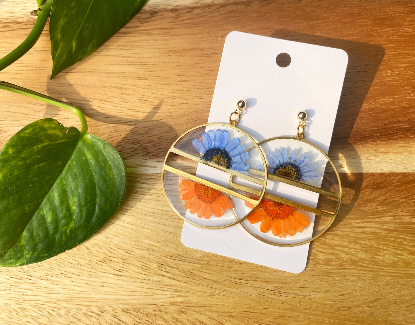 UF Gator Earrings. University of Florida. Orange and Blue. Made with real pressed flowers.  Hypoallergenic Earrings. 24K gold.