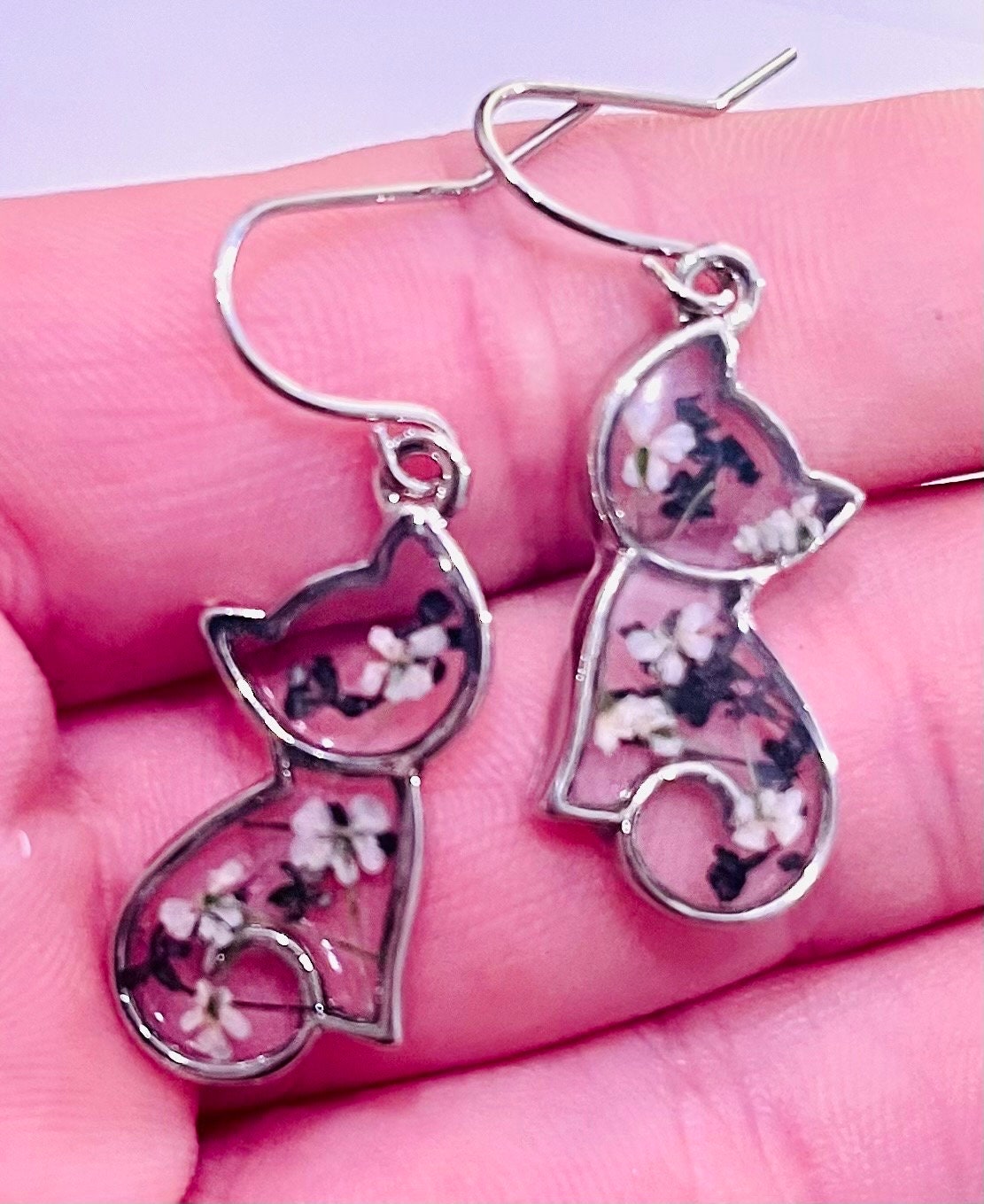 Tuxedo Cat Earrings made with Black and White Queen Anne’s lace flowers. 14K white gold plated earrings. 18K Gold Hoops. Special Gift for Cat Lovers.