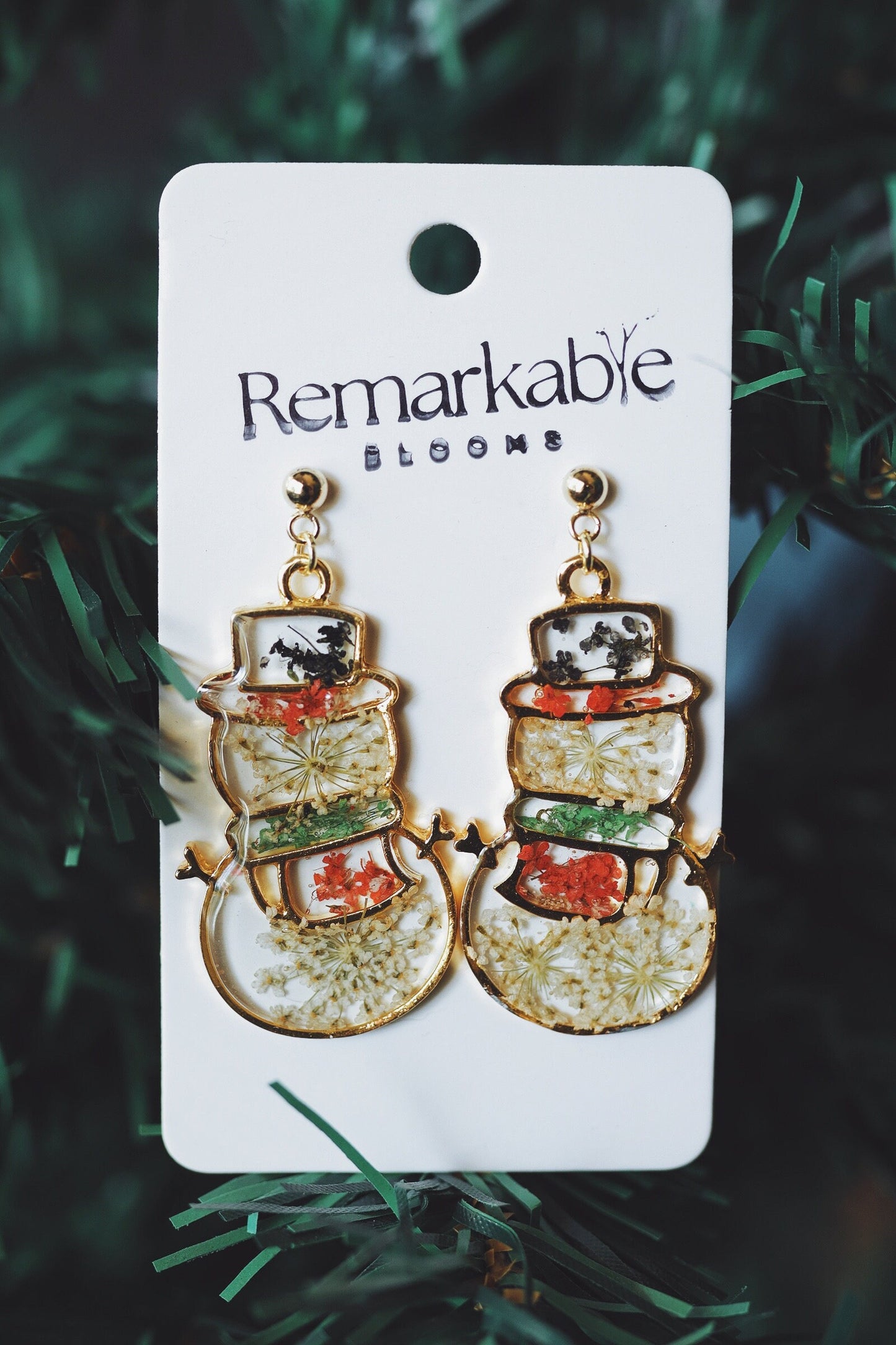 Handmade Snowmen Earrings. Made with Real pressed flowers. Hypoallergenic. Christmas. 14K gold plated posts.