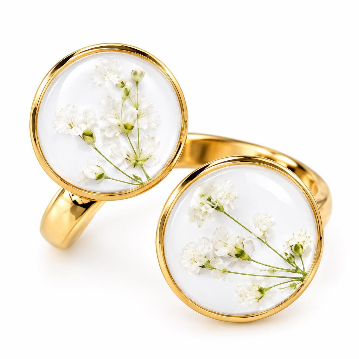 Handmade adjustable ring made with real flowers. White Queen Anne’s Lace Flowers. Minimalist. Statement.