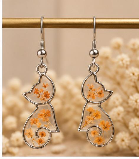 Handmade Real Pressed orange Flowers. Orange Cat Earrings. Orange Queen Anne’s lace flowers. Surgical steel earrings. Cat Lovers.