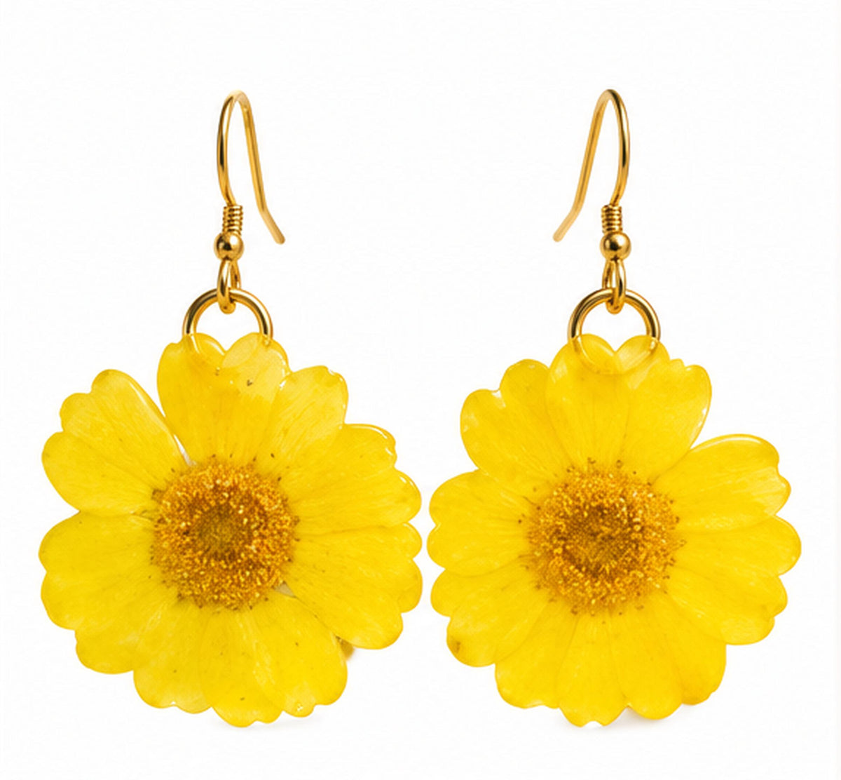 Handmade minimalist Earrings. Made with pressed yellow Daisy flowers. Hypoallergenic Earrings. 14K gold Plated.