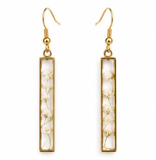 Handmade minimalist Earrings. Made with pressed Queen Anne’s Lace flowers. Hypoallergenic Earrings. 14K gold Plated.