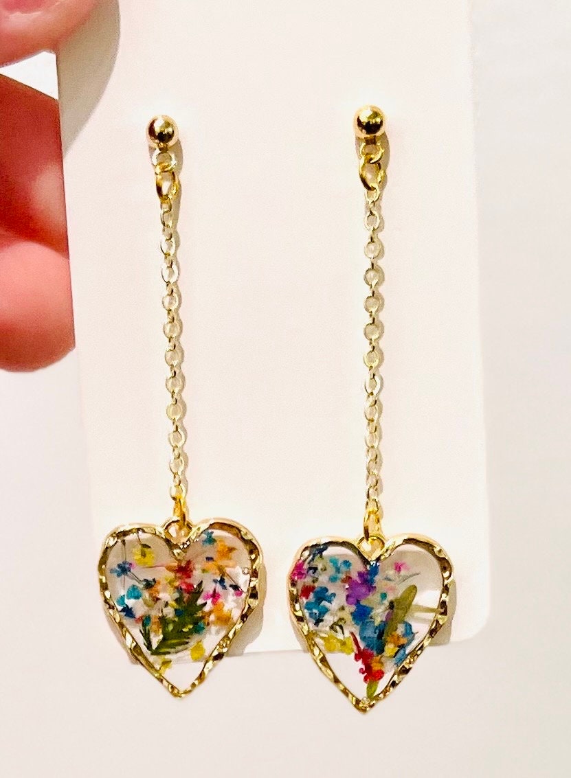 Handmade with pressed flowers & Ferns. Hypoallergenic Earrings. Terrarium earrings. Heart shaped earrings. 24K gold.
